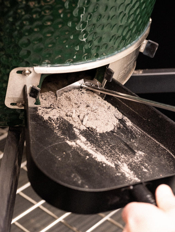 Ash pan for the big green egg